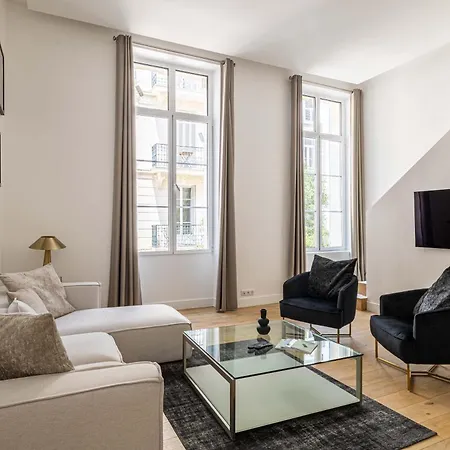 Apartment C1 Hoche 3 Bdr Ac 5mins Walk Palais Festival &