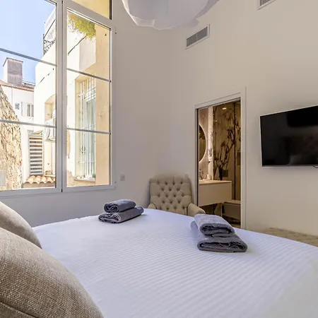 Apartment C1 Hoche 3 Bdr Ac 5mins Walk Palais Festival &